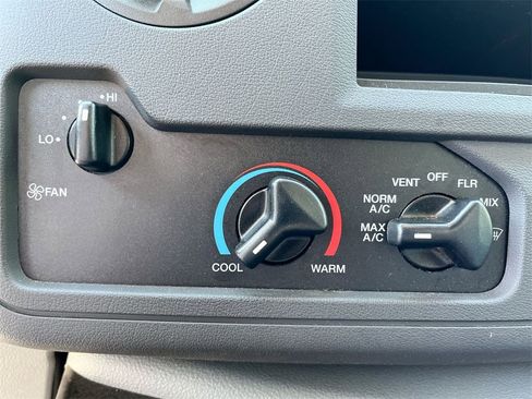 Used 2023 Ford E-450 and Econoline 450 Super Duty w/ Driver's Safety Package RWD image 19