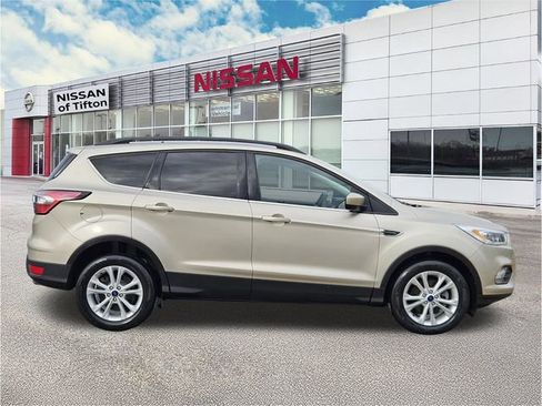 Used 2018 Ford Escape SEL image 7
