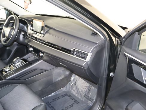 Used 2024 Mitsubishi Outlander ES image 39