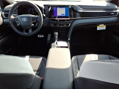 New 2026 Toyota Camry SE FWD image 7