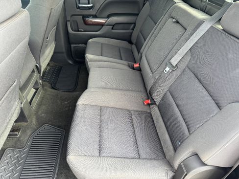 Used 2018 GMC Sierra 1500 SLE w/ SLE Value Package image 21