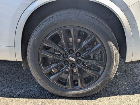 Used 2021 Cadillac XT6 Premium Luxury w/ LPO, ONYX Package image 23