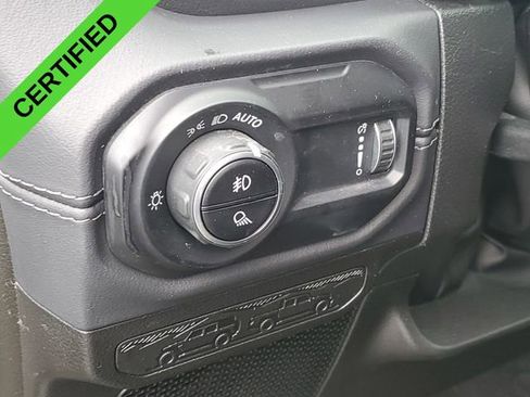 Used 2025 Jeep Gladiator Sport w/ Premium Package AWD/4WD image 34
