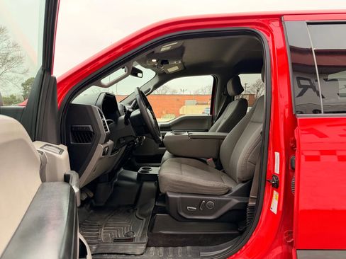 Used 2016 Ford F150 XLT w/ Equipment Group 302A Luxury image 12