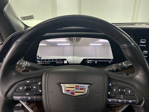 Used 2023 Cadillac Escalade Sport Platinum w/ LPO, ONYX Package AWD/4WD image 11