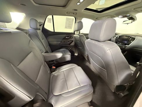 Used 2021 Chevrolet Traverse Premier w/ LPO, Floor Liner Package AWD/4WD image 16