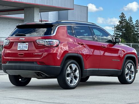 Used 2018 Jeep Compass Limited w/ Navigation Group image 3