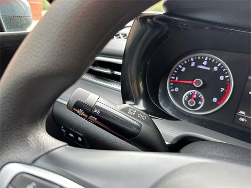 Used 2023 Kia K5 LXS image 24