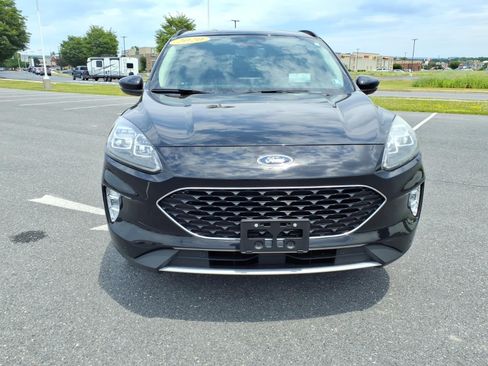 Used 2020 Ford Escape Titanium w/ Titanium Premium Package 2.0 AWD/4WD image 2