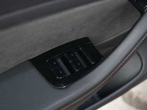 Used 2018 Tesla Model 3 Long Range image 18