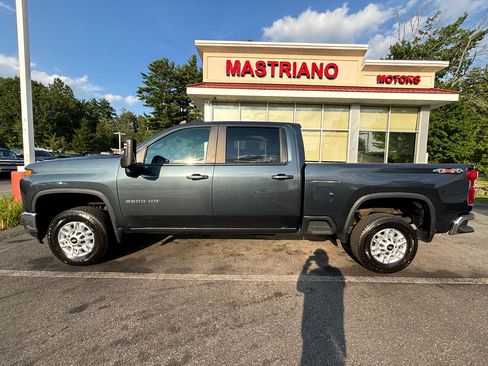 Used 2020 Chevrolet Silverado 2500 LT w/ Fleet Comfort Package image 13