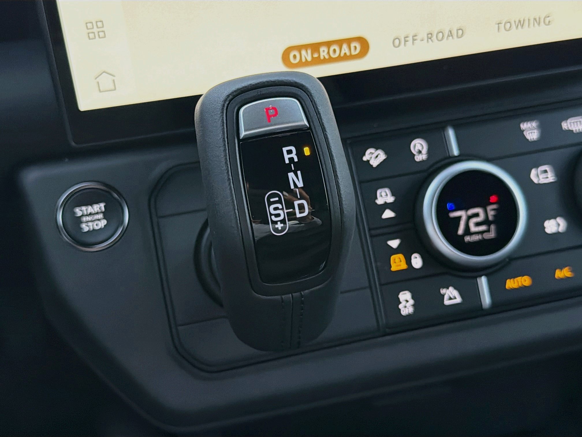 New 2026 Land Rover Defender 110 S AWD/4WD image 29