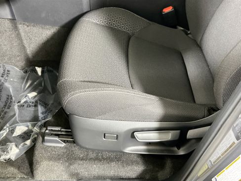 Used 2025 Toyota 4Runner SR5 AWD/4WD image 19