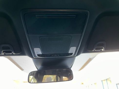 Certified 2025 Honda Pilot Sport image 16