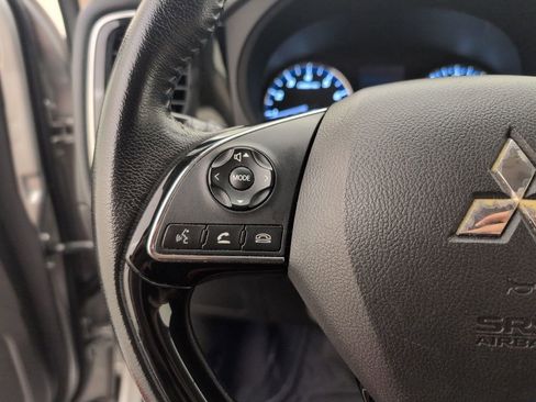 Used 2019 Mitsubishi Outlander SE FWD image 34