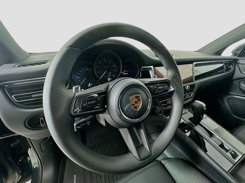 New 2026 Porsche Macan image 12