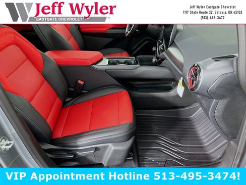 New 2025 Chevrolet Equinox EV RS image 22