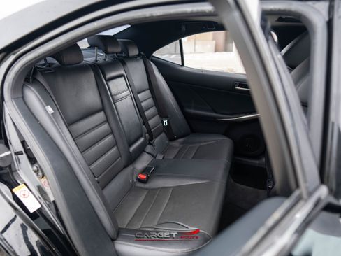 Used 2018 Lexus IS 300 F Sport w/ F Sport Package image 15