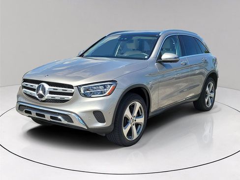 Certified 2022 Mercedes-Benz GLC 300 image 3