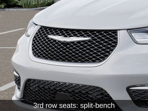 New 2026 Chrysler Pacifica Pinnacle FWD image 13
