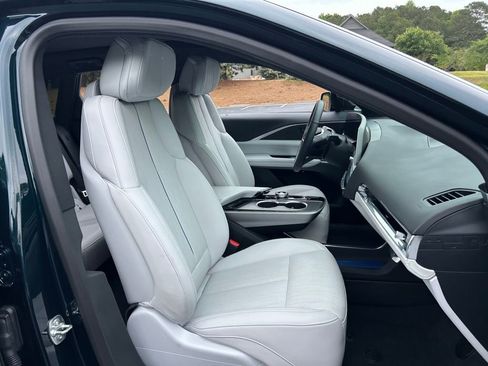 Used 2025 Cadillac Lyriq Luxury RWD image 49