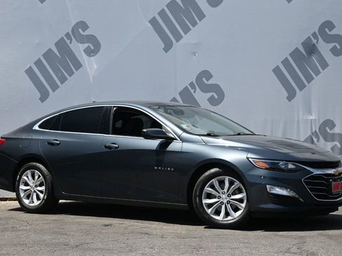 Used 2021 Chevrolet Malibu LT FWD image 3