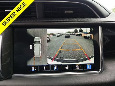 Used 2023 GMC Yukon Denali AWD/4WD image 18