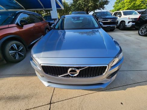 Used 2019 Volvo S90 T5 Momentum w/ Protection Package Premier FWD image 2