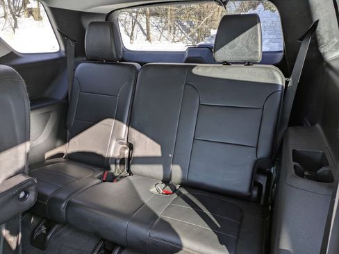 Used 2019 Chevrolet Traverse LT image 29