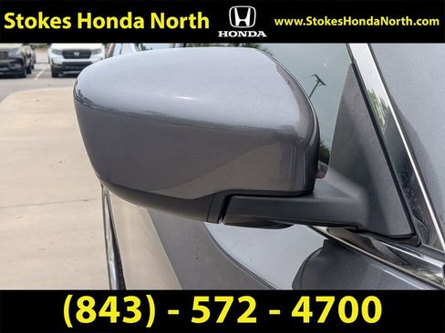 Used 2019 Nissan Rogue S FWD image 17