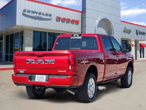 New 2026 RAM 2500 Laramie AWD/4WD image 5