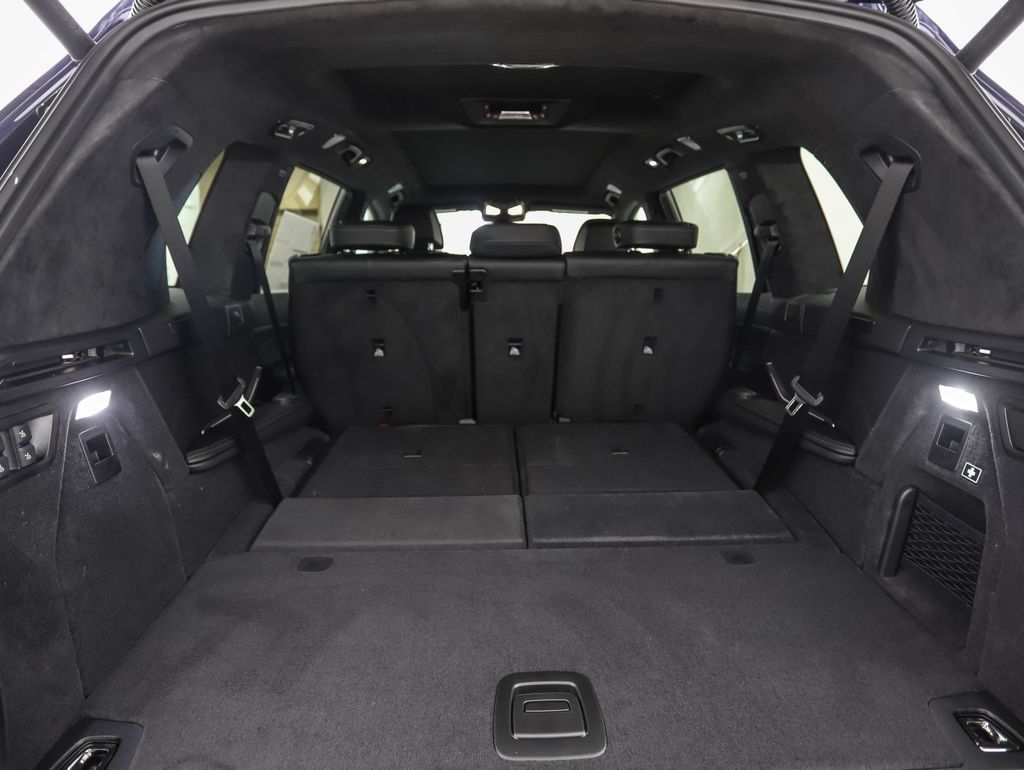 Used 2026 BMW X7 M60i AWD/4WD image 29