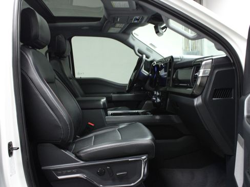 Used 2024 Ford F350 Lariat w/ Lariat Ultimate Package image 16