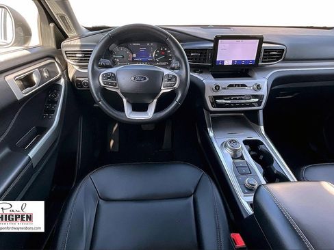 Certified 2023 Ford Explorer XLT w/ Equipment Group 202A image 5