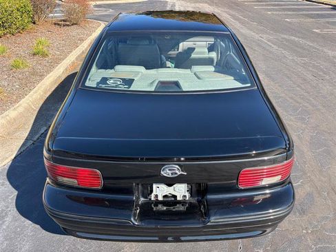 Used 1994 Chevrolet Caprice SS RWD image 7