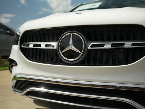 New 2026 Mercedes-Benz GLA 250 4MATIC image 10