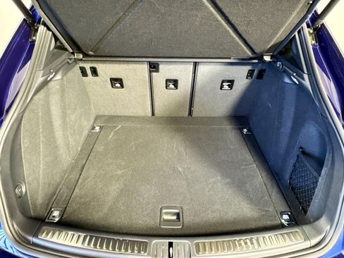 Certified 2025 Porsche Macan image 21