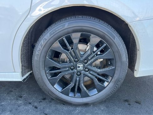 Used 2025 Honda Odyssey Sport-L image 14