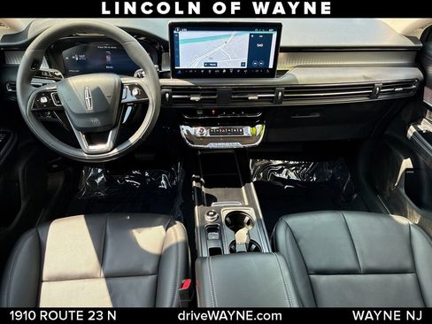 Certified 2024 Lincoln Corsair AWD w/ Equipment Group 101A image 23