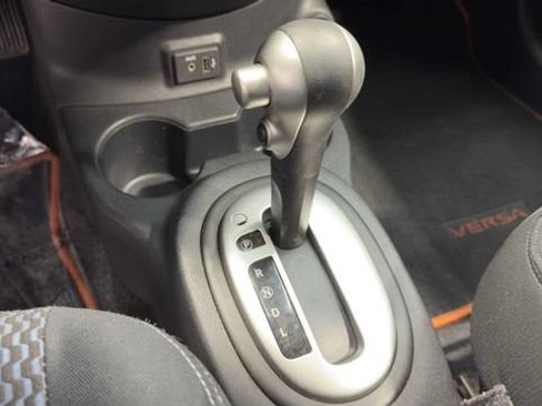 Used 2018 Nissan Versa Note SV FWD image 24