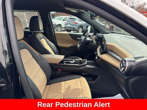 Used 2025 Chevrolet Equinox ACTIV w/ Safety and Technology Package image 24