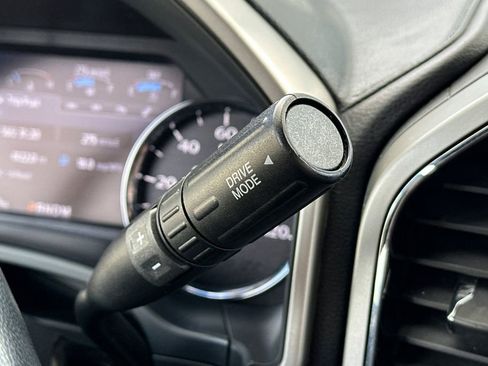 Used 2022 Ford F250 Lariat w/ Lariat Ultimate Package image 24