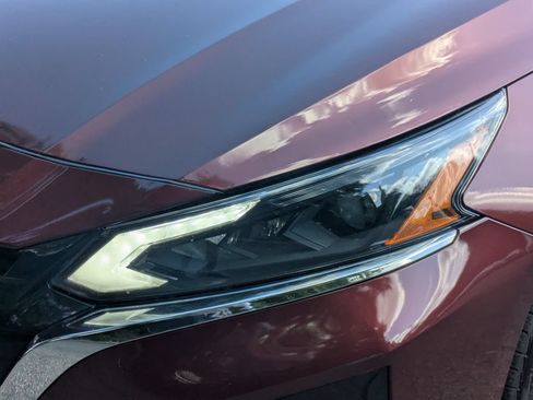 Used 2024 Nissan Altima 2.5 SV FWD image 9