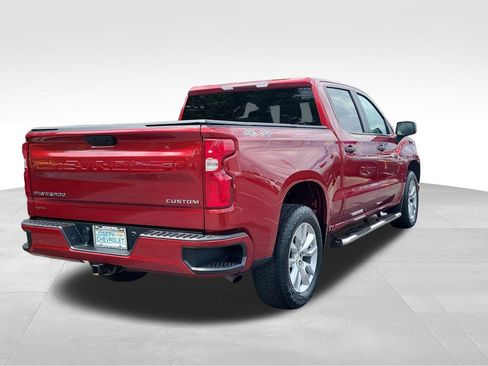 Used 2021 Chevrolet Silverado 1500 Custom w/ Safety Confidence Package AWD/4WD image 4