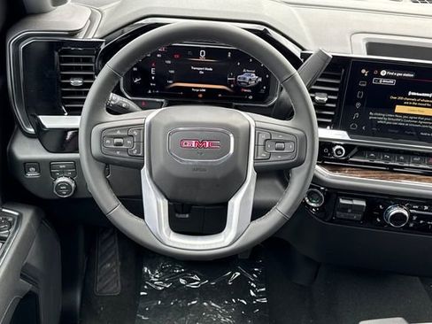 New 2026 GMC Sierra 1500 SLE w/ Preferred Package AWD/4WD image 16