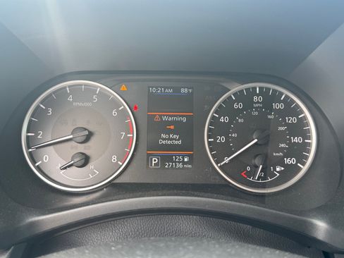Used 2024 Nissan Sentra S FWD image 14