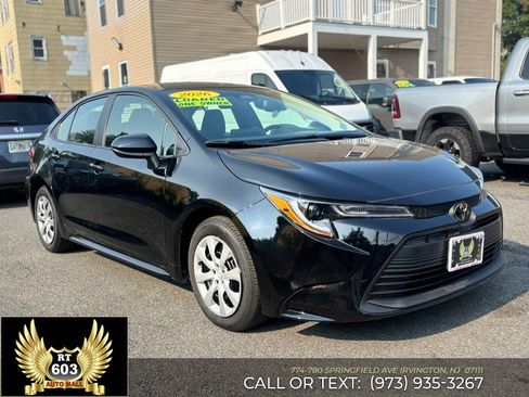 Used 2026 Toyota Corolla LE FWD image 3
