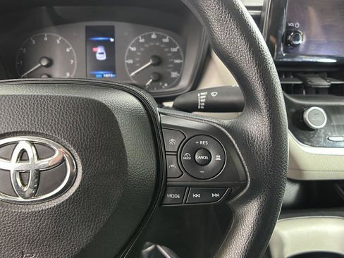 Used 2024 Toyota Corolla LE image 27