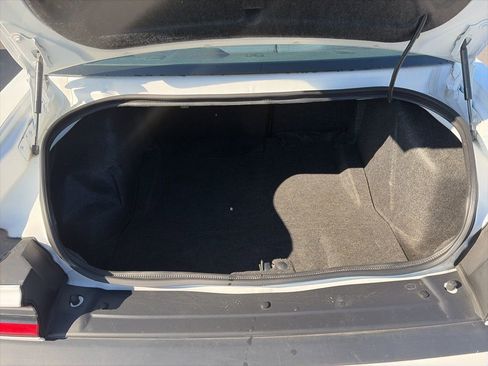 Used 2019 Dodge Challenger R/T w/ Driver Convenience Group image 10