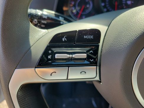 Used 2023 Hyundai Elantra SEL FWD image 18